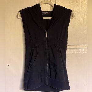 Norma Kamali Black Zip Up Hooded Vest     Size XS
